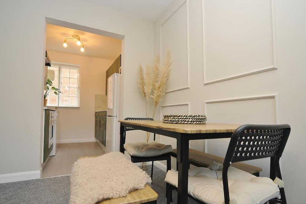 Stylish Apartment, Barbican